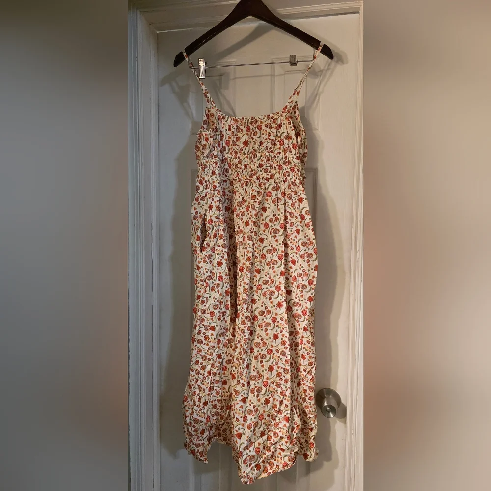 Old Navy Red and Cream Floral Midi Dress - Picture 3 of 4